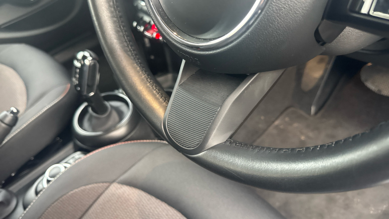 MINI Hatchback 1.5 Cooper Classic Premium 5dr Auto Petrol Hatchback